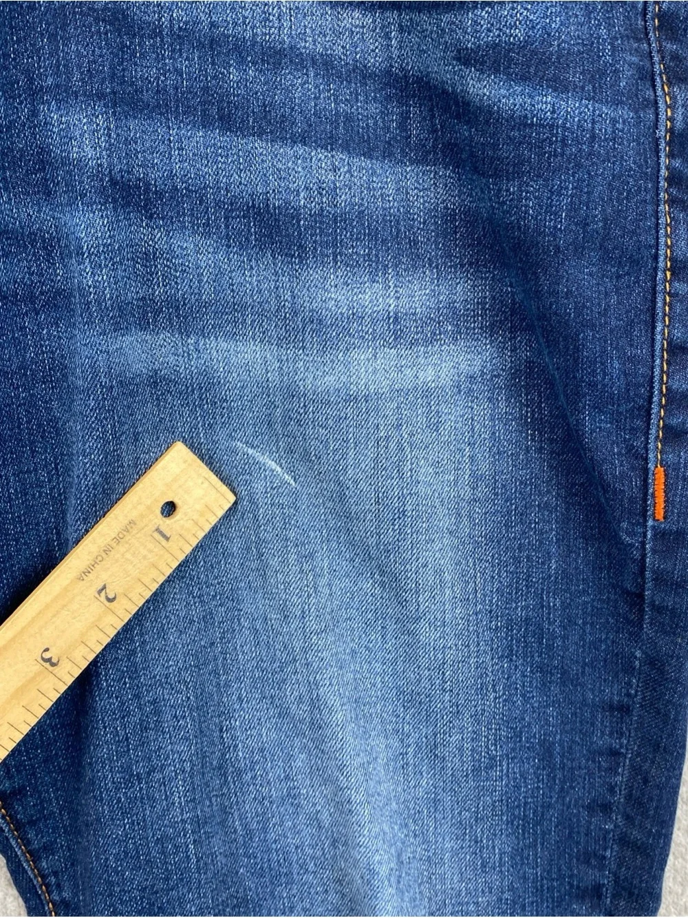 True Religion Men's Geno Relaxed Slim Fit Jeans Sz 36x31 Stretch subtle FLAW